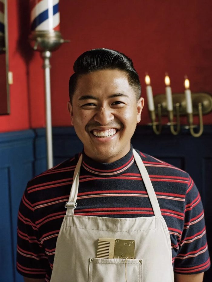 Portrait of JR Dela Cruz, style barber at The Barber Parlor